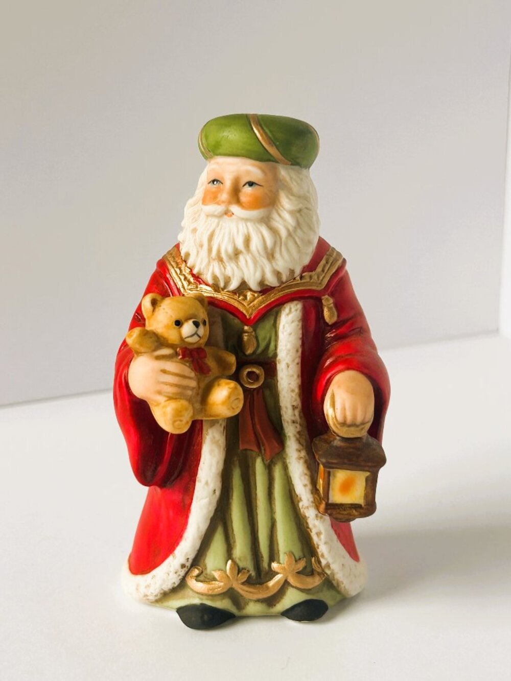 VTG Father Christmas Old World Santa Figure Homco #5610 Bear, Lantern